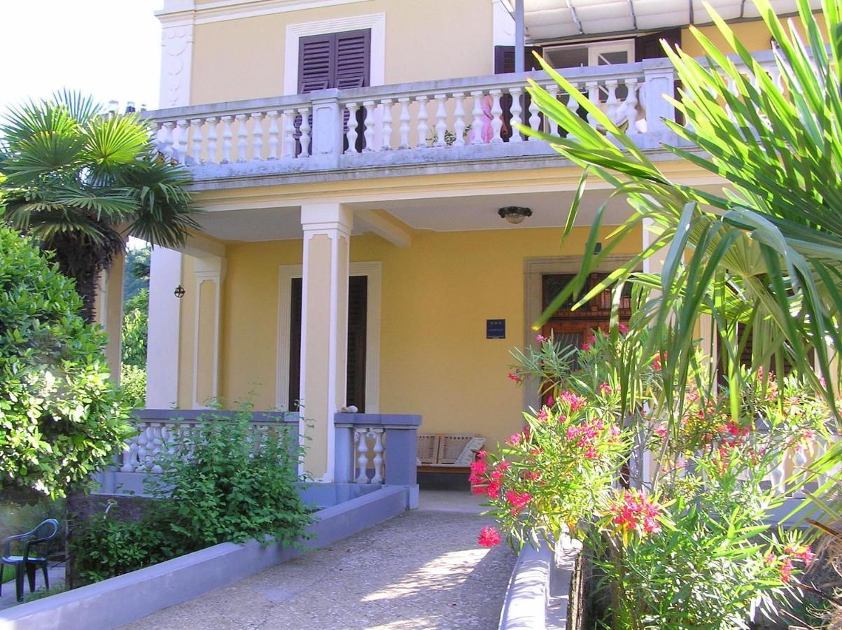 Apartman Villa Amelia Mošćenička Draga Exterior foto